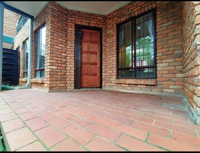 3 BEDROOM APARTMENT FOR SALE IN CHASE VALLEY